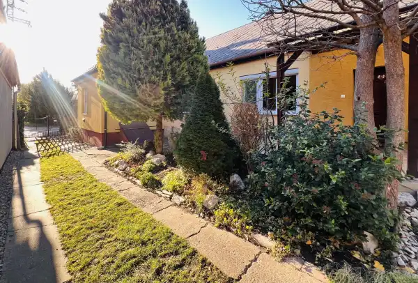 Eladó családi ház, Törökbálint 4+2 szoba 112 m² 99.5 M Ft