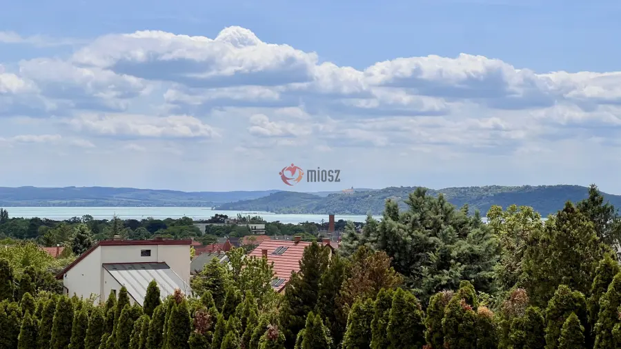 eladó új építésű családi ház, Balatonfüred