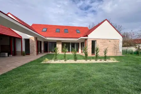 Eladó új építésű családi ház, Nagykovácsi 6 szoba 217 m² 294 M Ft